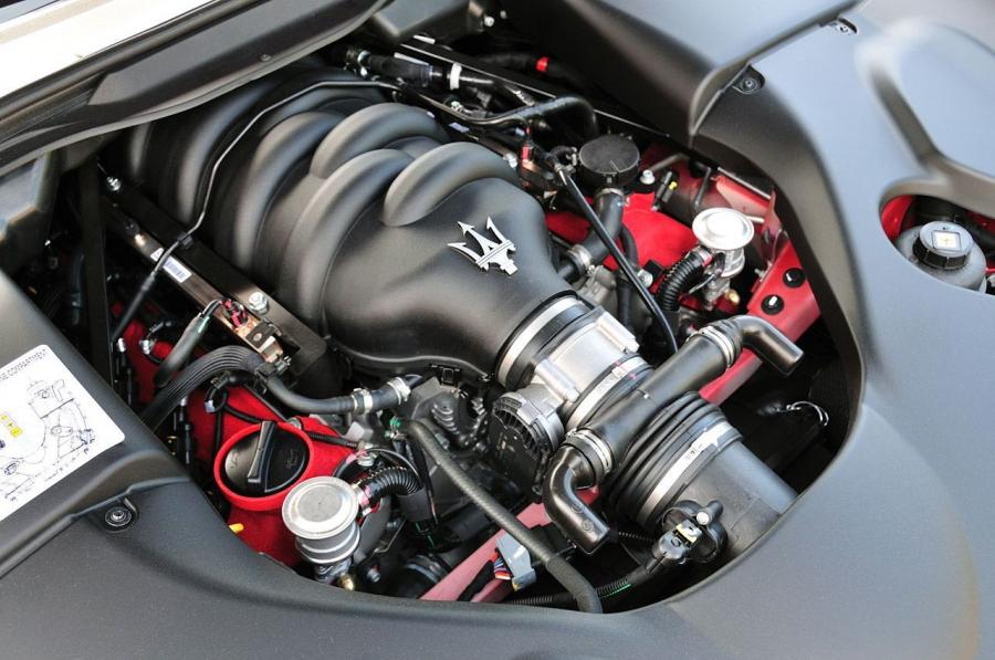  Maserati GranTurismo Convertible Sport 2012 года  (фото 34 из 43)